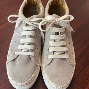 The Flexx Sneaker . High Tide . Size 8 Euro 39